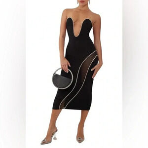 Heiress Beverly Hills Plunge Neck Strapless Midi Dress